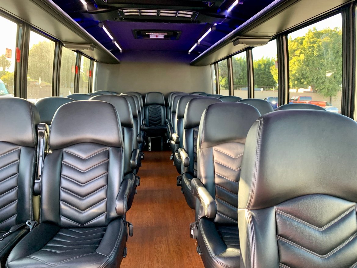 Executive Shuttle for Sale in Riverside, CA - Photo 9