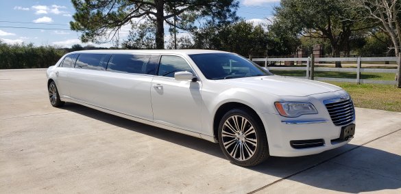 2011 Chrysler 300 Limousine for Sale in Houston, TX - Main Photo