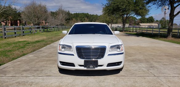 2011 Chrysler 300 Limousine for Sale in Houston, TX - Photo 2
