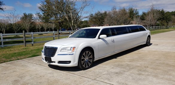 2011 Chrysler 300 Limousine for Sale in Houston, TX - Photo 3