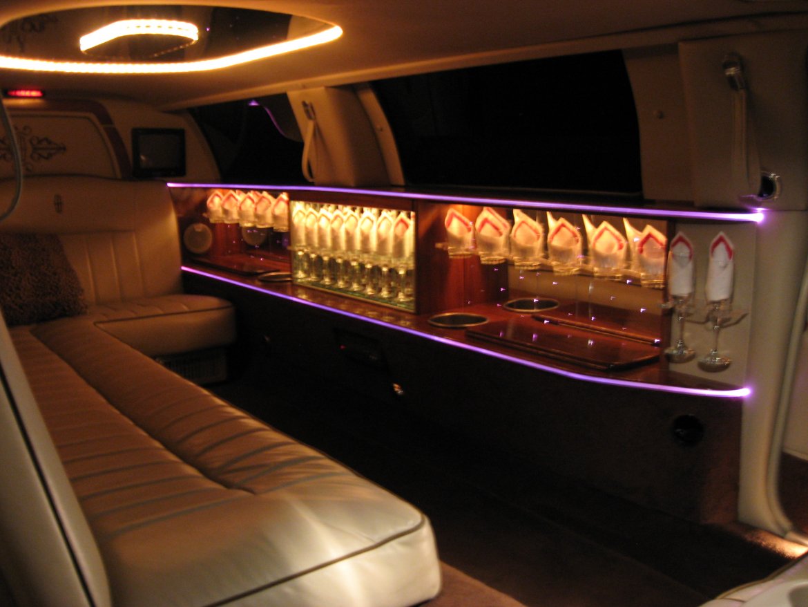 Limousine for Sale in Alexis, IL - Photo 7