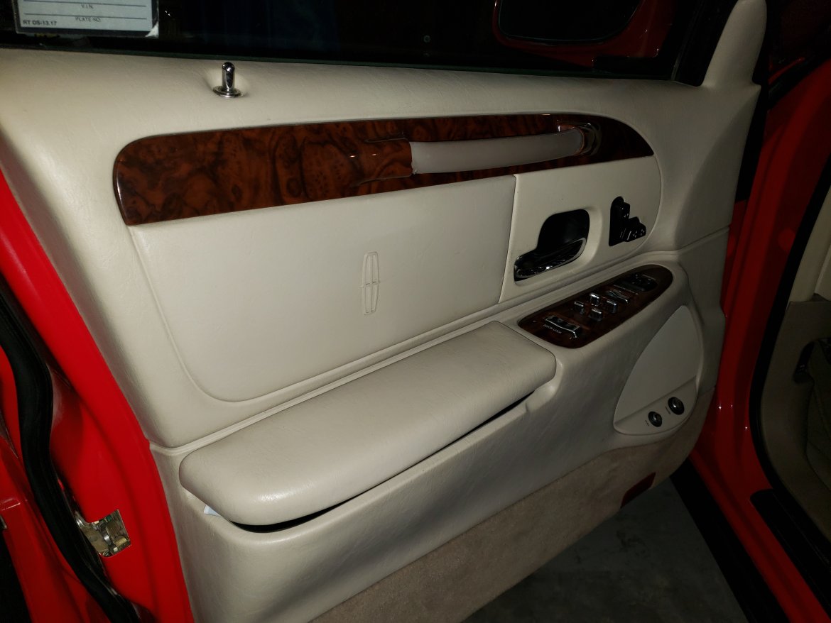 Limousine for Sale in Alexis, IL - Photo 12