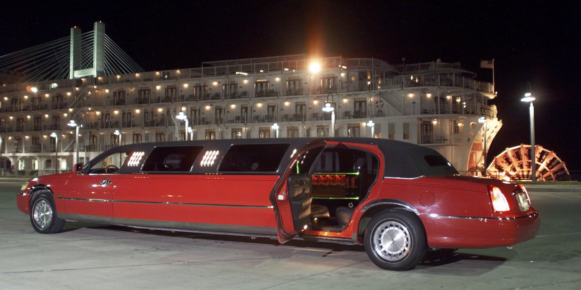 Limousine for Sale in Alexis, IL - Photo 16