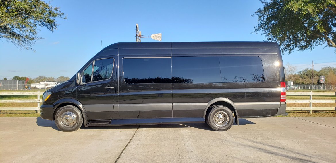 Sprinter for Sale in Houston, TX - Photo 4