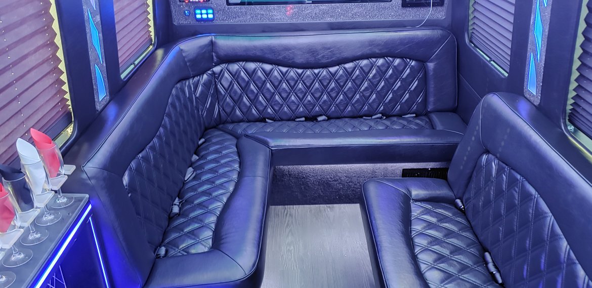 Sprinter for Sale in Houston, TX - Photo 19