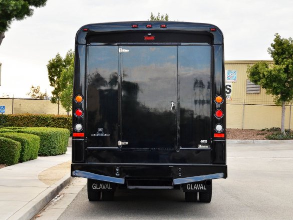 2016 Ford F-550 Limo Bus for Sale in Fontana, CA - Photo 2