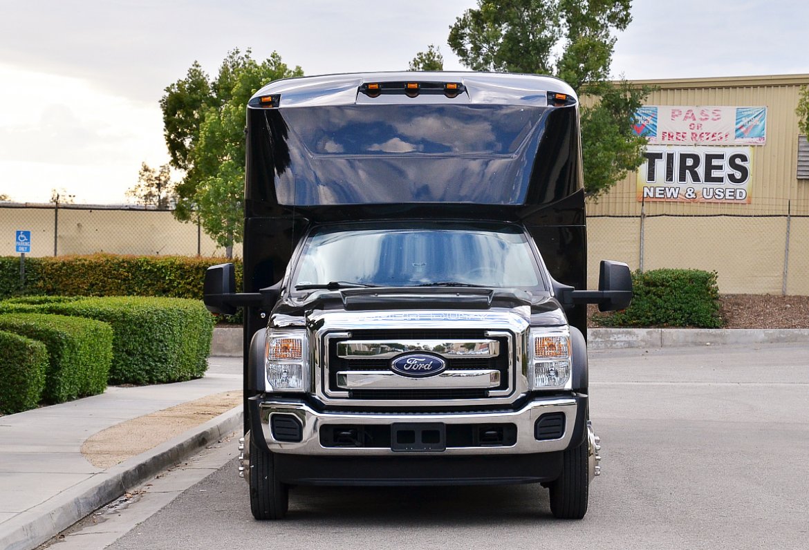 Limo Bus for Sale in Fontana, CA - Photo 6
