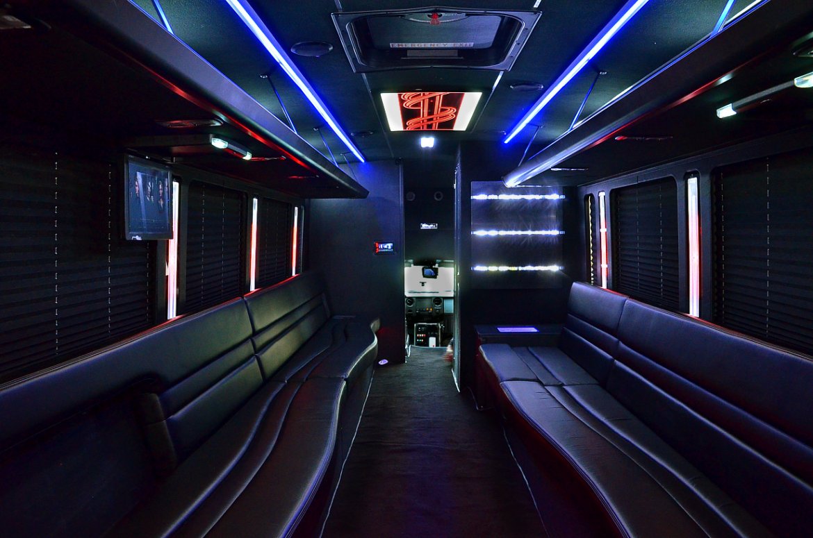 Limo Bus for Sale in Fontana, CA - Photo 15