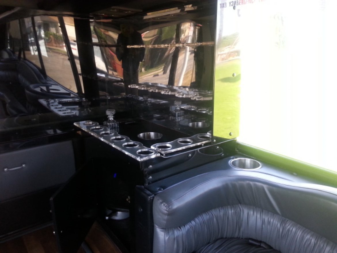 Limo Bus for Sale in los angeles, CA - Photo 12