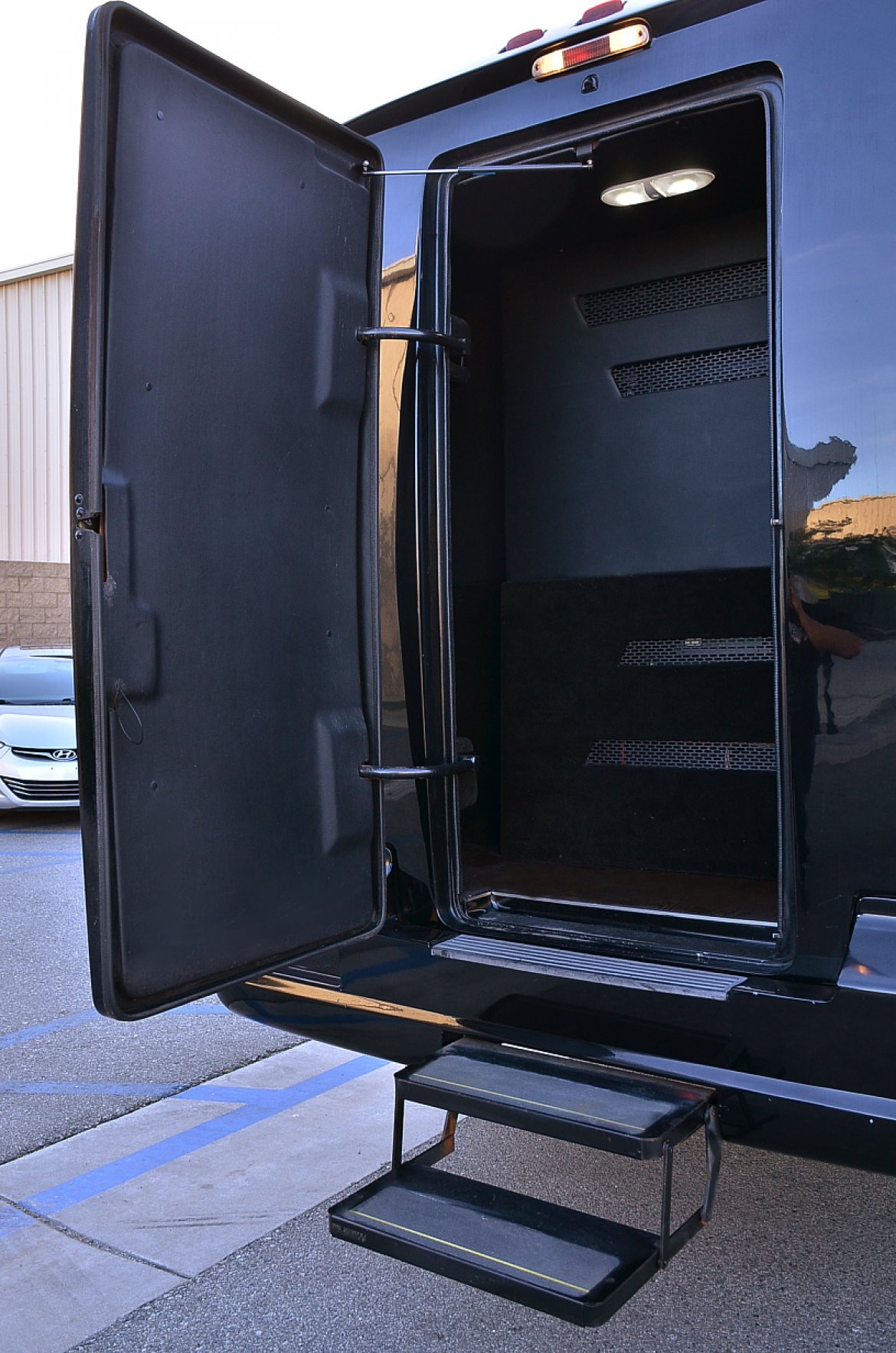 Limo Bus for Sale in Fontana, CA - Photo 3