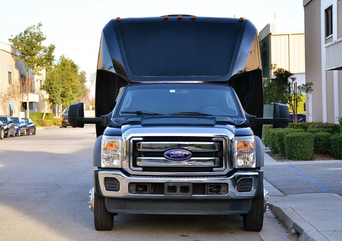 Limo Bus for Sale in Fontana, CA - Photo 9