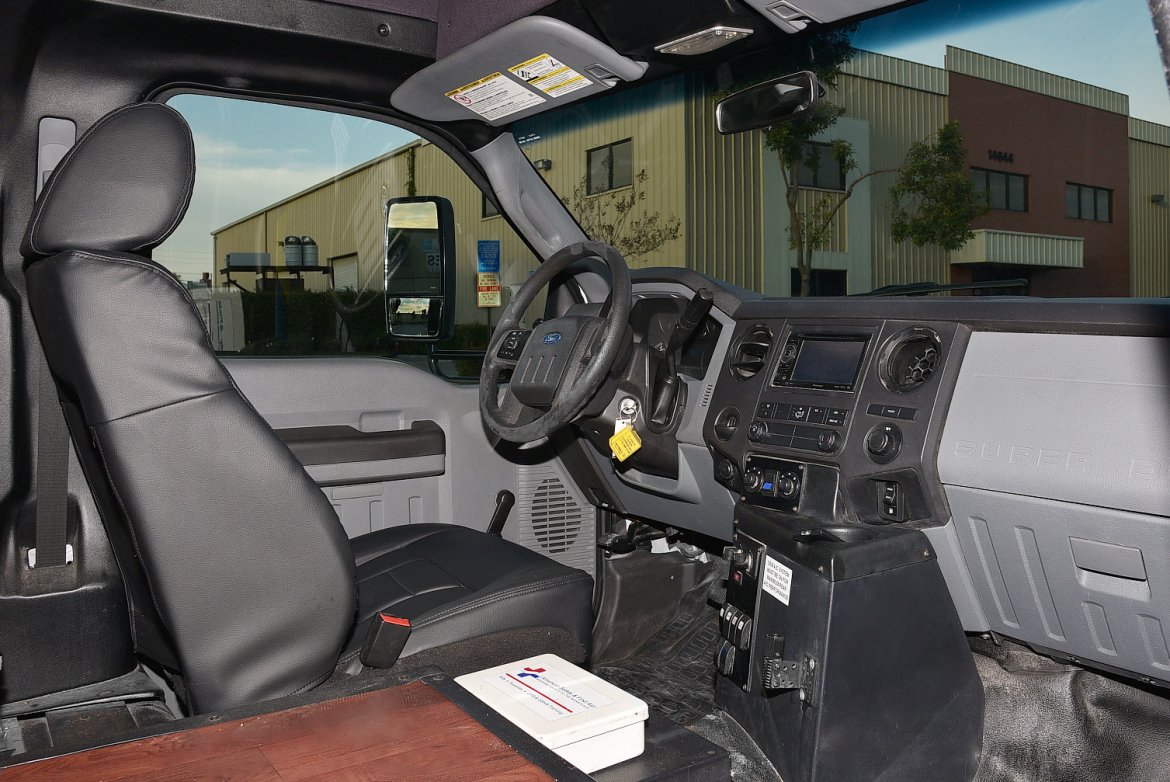 Limo Bus for Sale in Fontana, CO - Photo 9