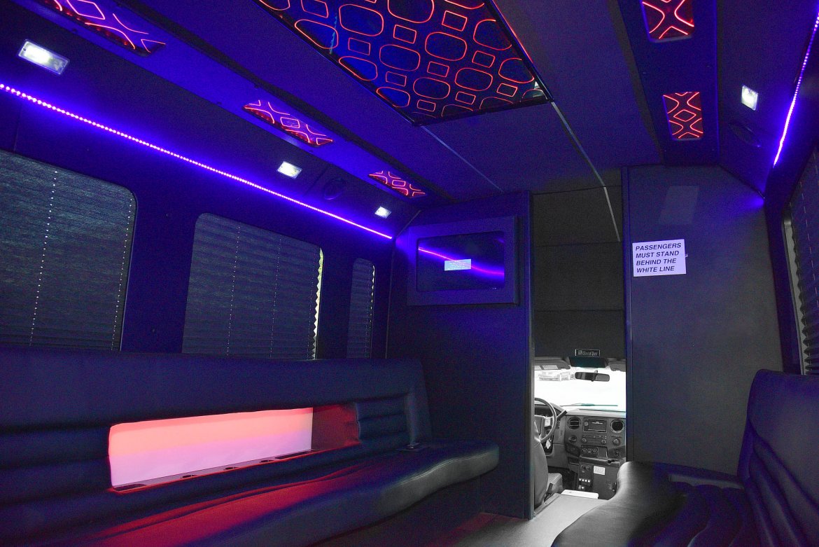 Limo Bus for Sale in Fontana, CO - Photo 11