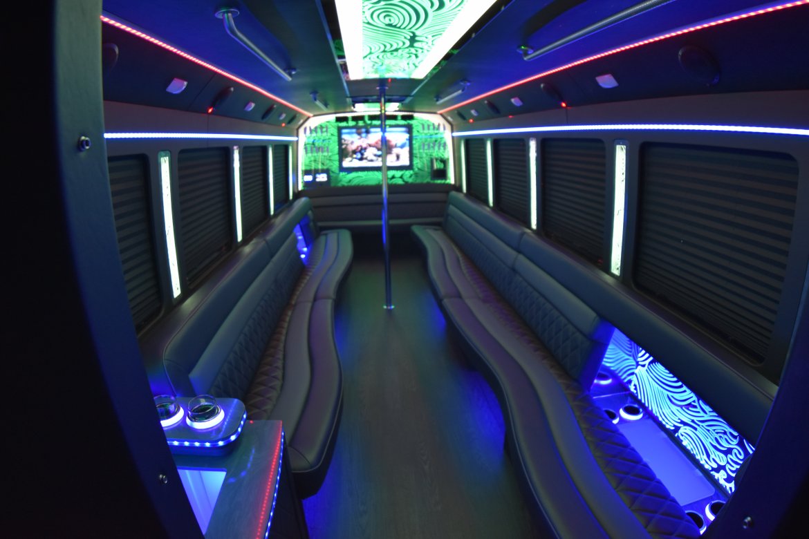 Limo Bus for Sale in Severn, MD - Photo 9