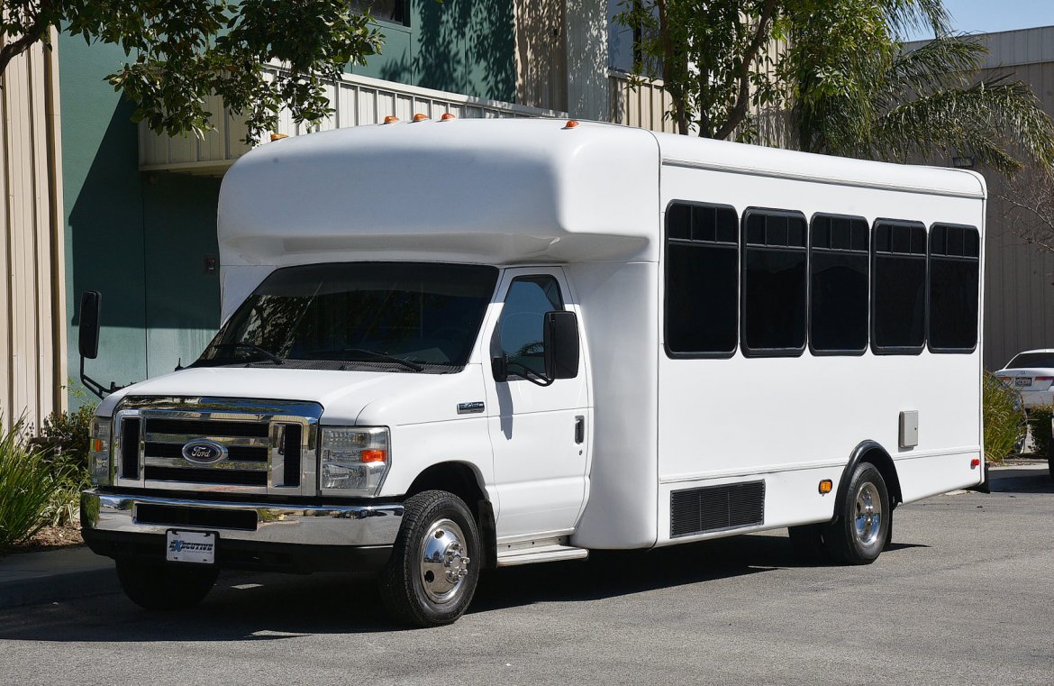 Limo Bus for Sale in Fontana, CA - Photo 4