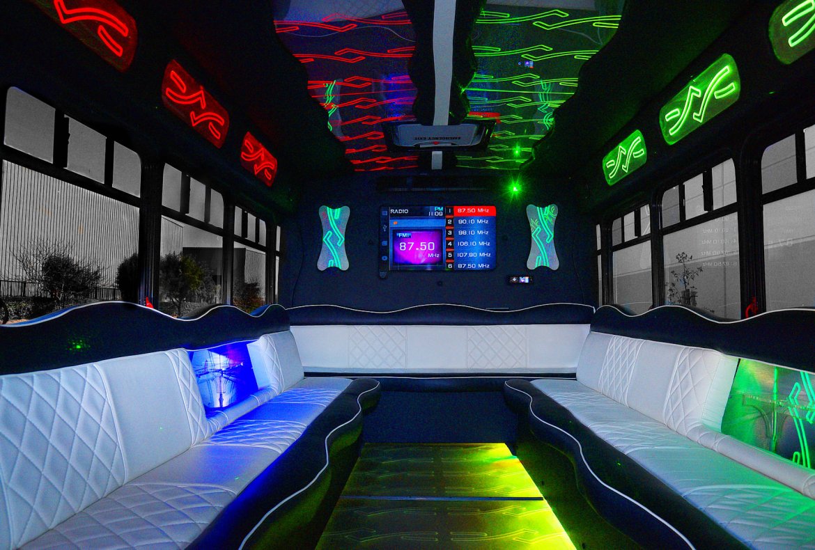 Limo Bus for Sale in Fontana, CA - Photo 10