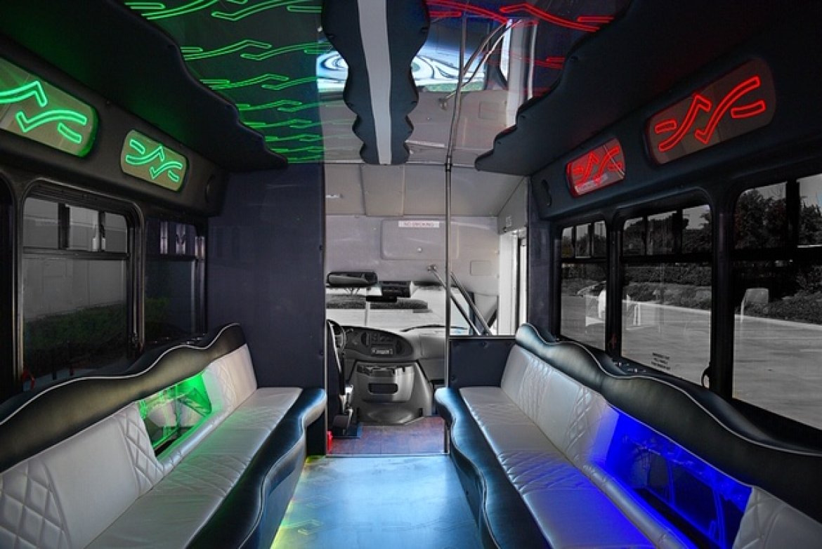 Limo Bus for Sale in Fontana, CA - Photo 12