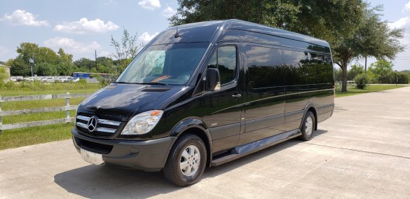 2013 Mercedes-Benz Sprinter 2500 170" EXT Sprinter for Sale in Orlando, FL - Photo 3