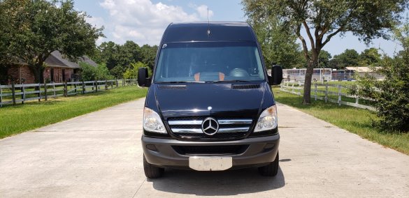 2013 Mercedes-Benz Sprinter 2500 170" EXT Sprinter for Sale in Orlando, FL - Photo 2