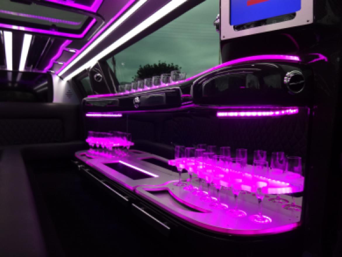 Photo of Limousine for sale: 2017 Lincoln CONTINENTAL 140&quot; by SPECIALTY CONVERSIONS