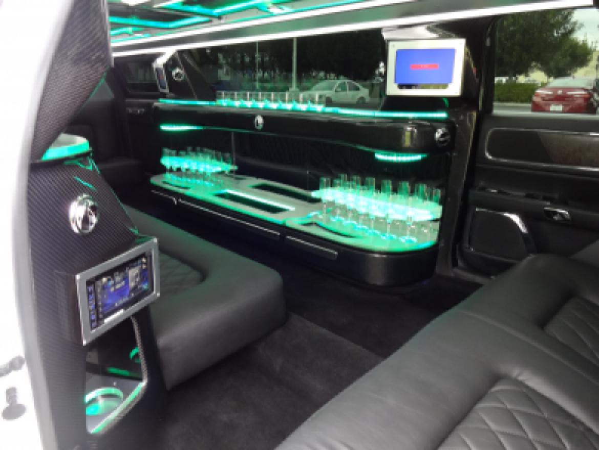 Photo of Limousine for sale: 2017 Lincoln CONTINENTAL 140&quot; by SPECIALTY CONVERSIONS