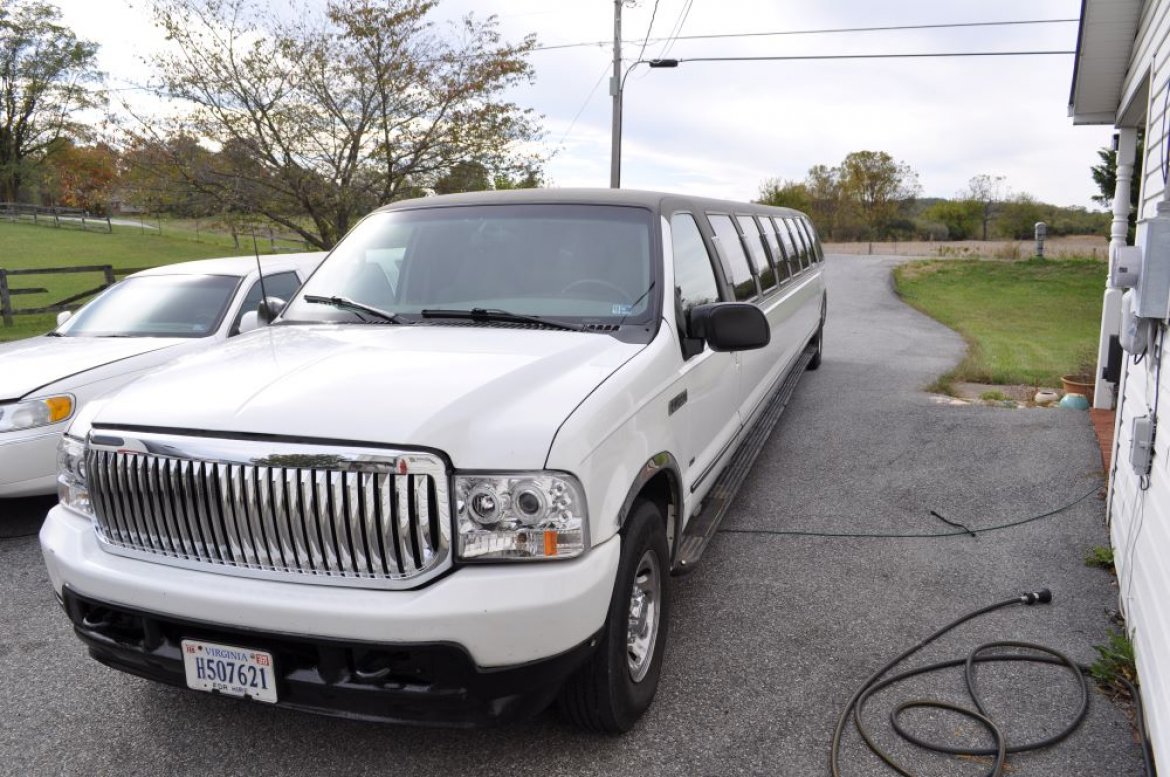 SUV Stretch for sale: 2002 Ford Excursion 200&quot;