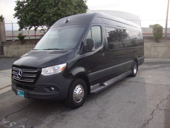 2019 Mercedes-Benz 3500 Sprinter Limousine Sprinter for Sale in Carson, CA - Main Photo