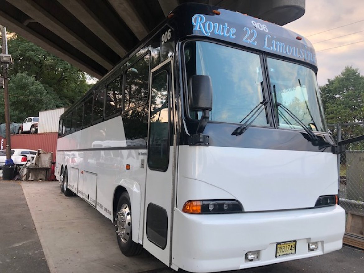 Limo Bus for Sale in Hillside, NJ - Photo 17