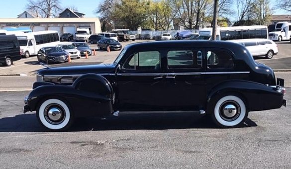 1938 Cadillac Formal Limo Antique for Sale in Oaklyn, NJ - Photo 2