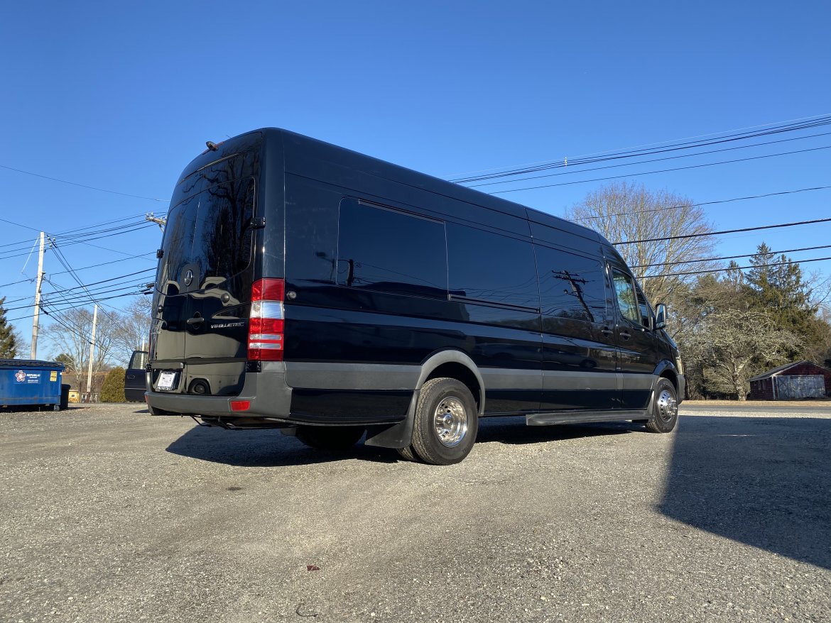 2015 Royale Mercedes-Benz Sprinter Van - Photo 4