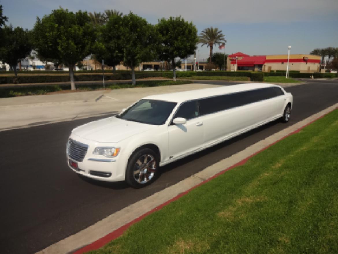 Photo of Limousine for sale: 2014 Chrysler  300 - 140 Inch 5th Door 180" by SPECIALTY CONERSIONS