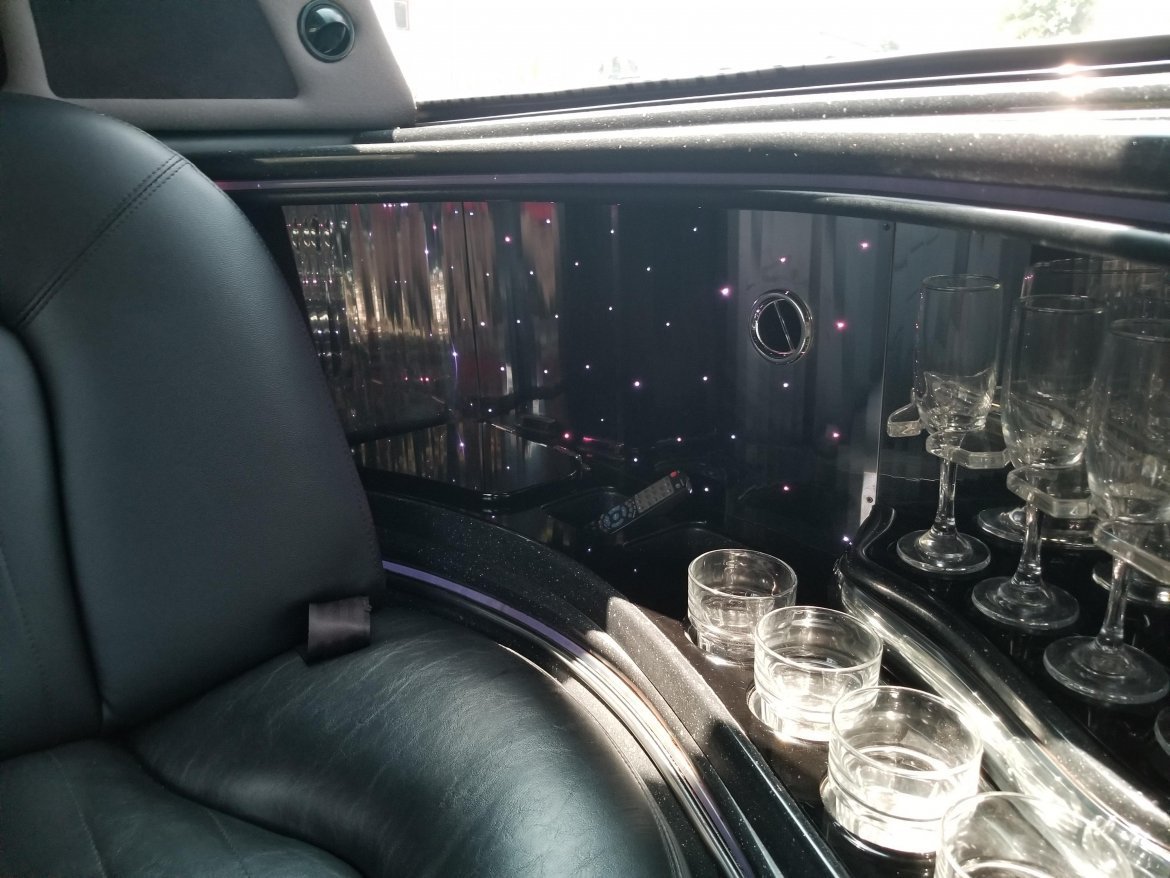 Limousine for Sale in Los Angeles, CA - Photo 2