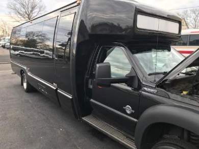 2014 Ford F-550 Shuttle Bus for Sale in Oaklyn, New Jersey, US - Photo 3
