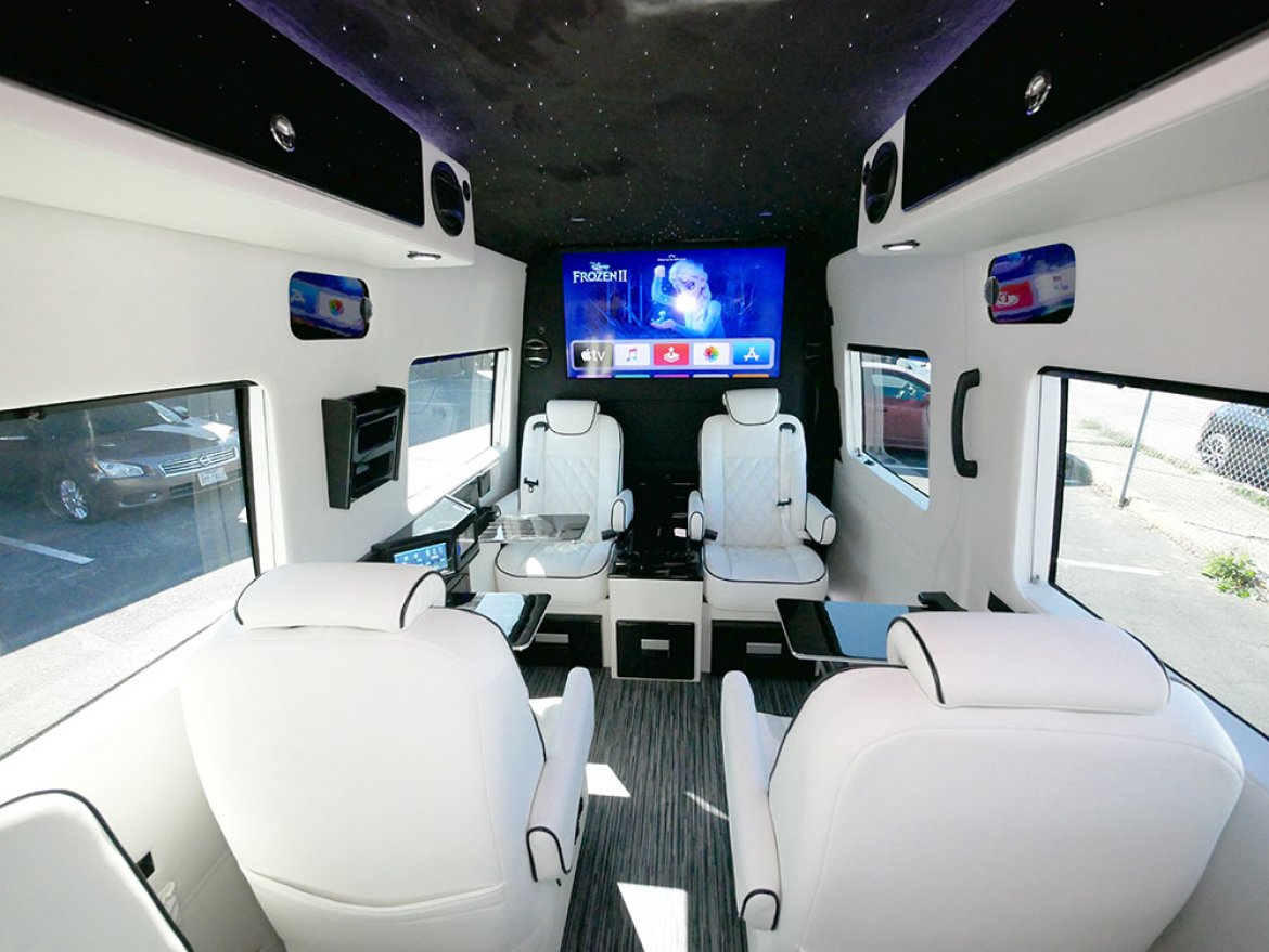 Sprinter for Sale in San Antonio, TX - Photo 3