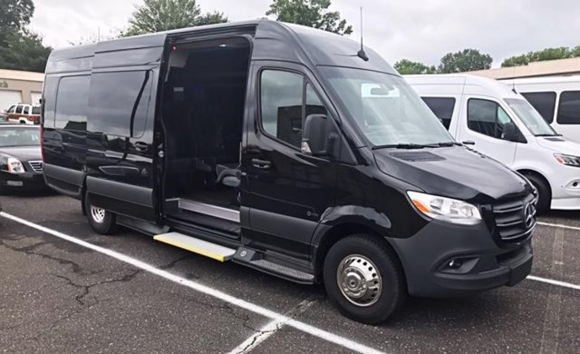Sprinter for sale: 2019 Mercedes-Benz 3500 170&quot; Extended 25&quot; by Executive Coach