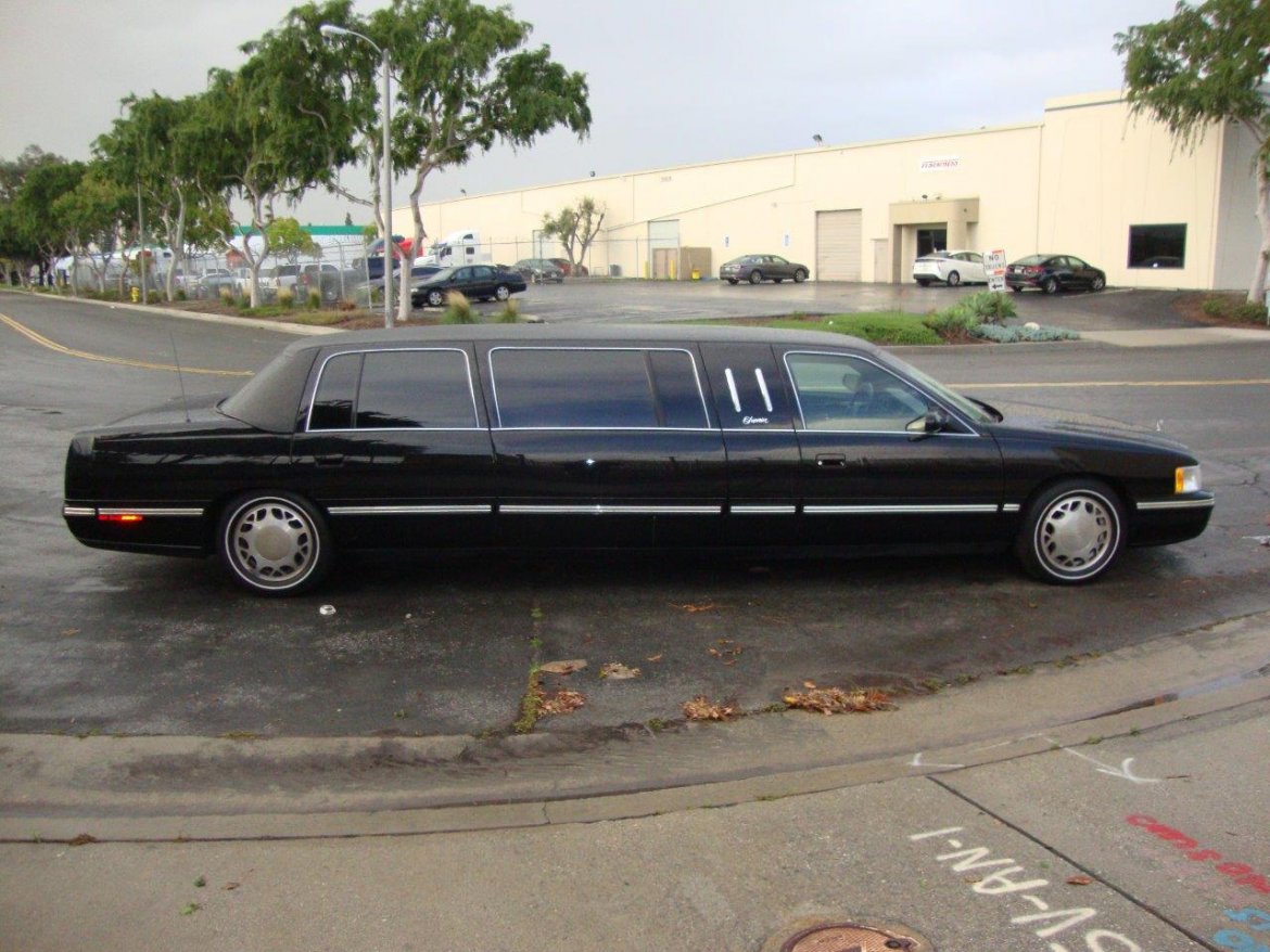 Limousine for Sale in Carson, CA - Photo 13