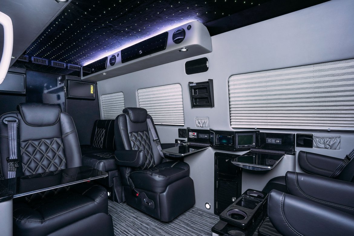 Sprinter for Sale in San Antonio, TX - Photo 2