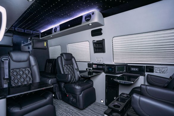 2019 Mercedes-Benz Supreme Sprinter for Sale in San Antonio, TX - Photo 2