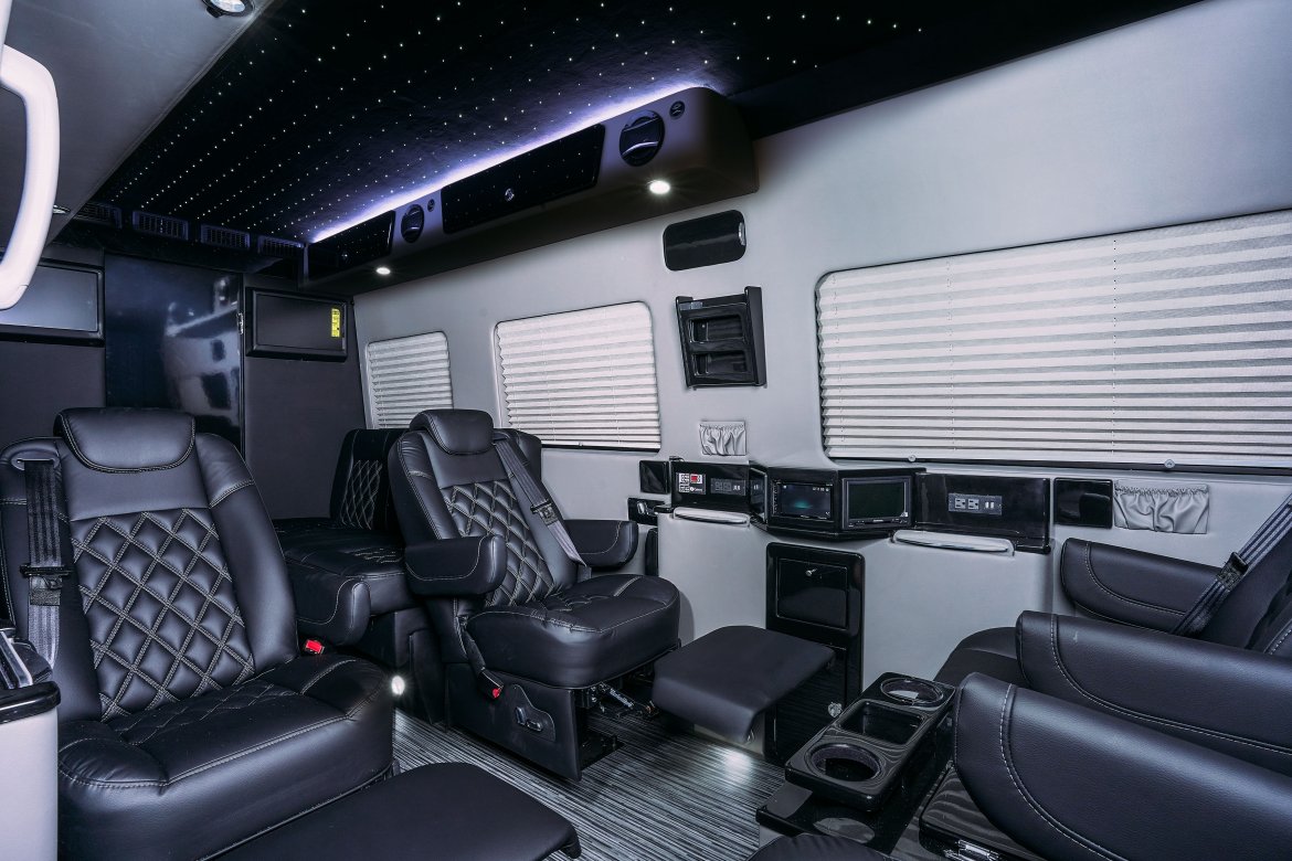 Sprinter for Sale in San Antonio, TX - Photo 3