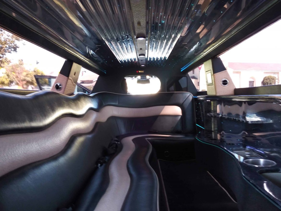 2011 Chrysler 300 Limousine #1268 - Photo 3