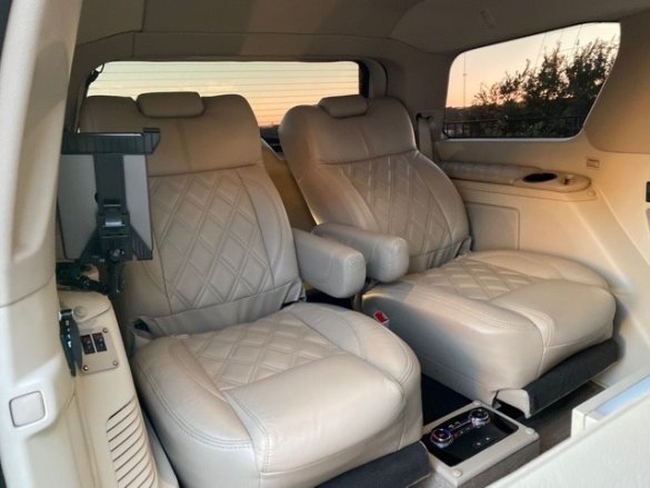 2019 Lincoln Navigator CEO SUV Mobile Office for Sale in San Antonio, TX - Photo 3