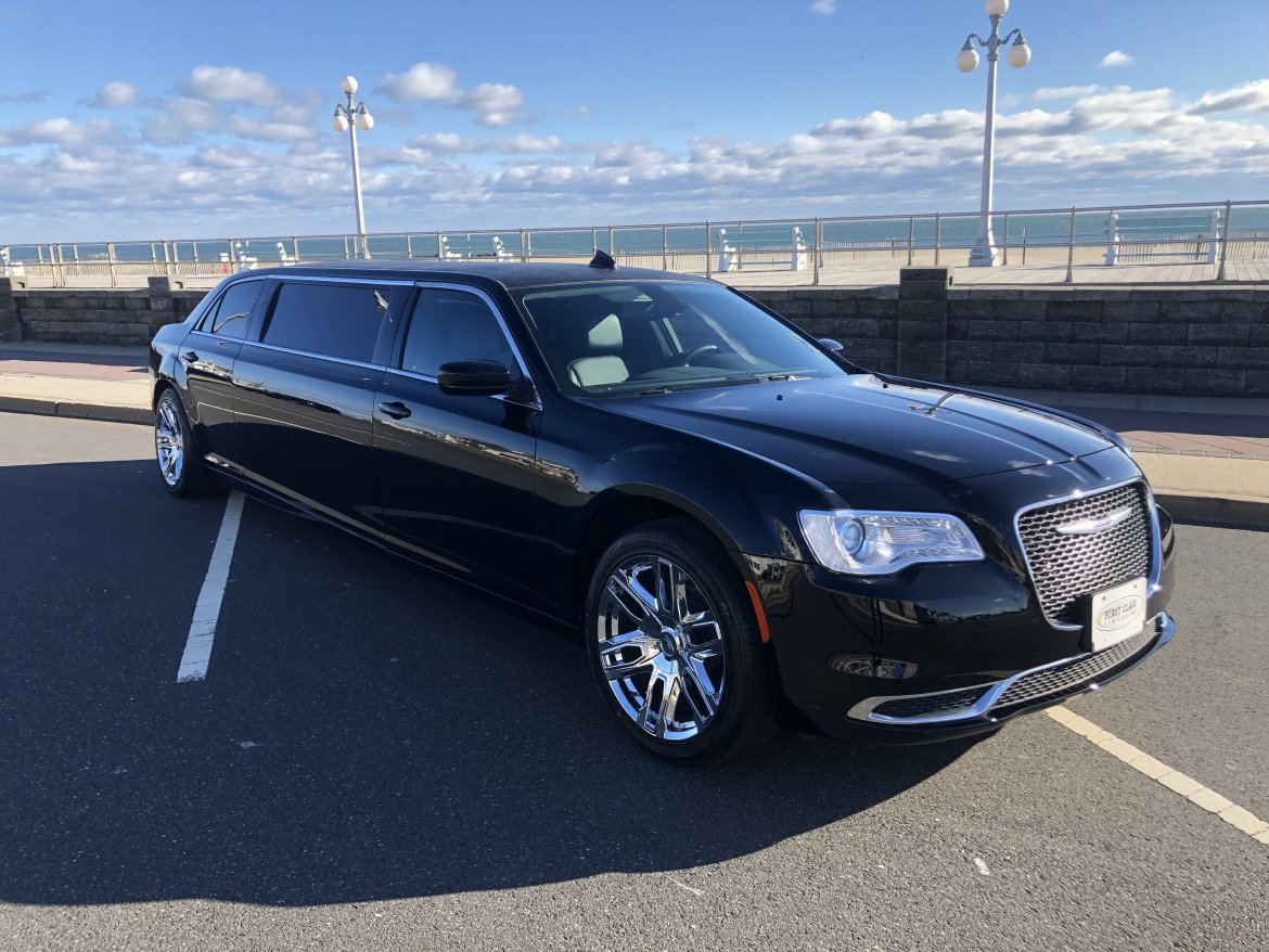 Limousine for Sale in Morganville, NJ - Photo 5