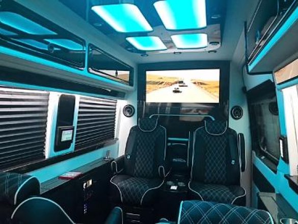 2019 Mercedes-Benz 3500 170" Extended Sprinter for Sale in Oaklyn, NJ - Photo 2