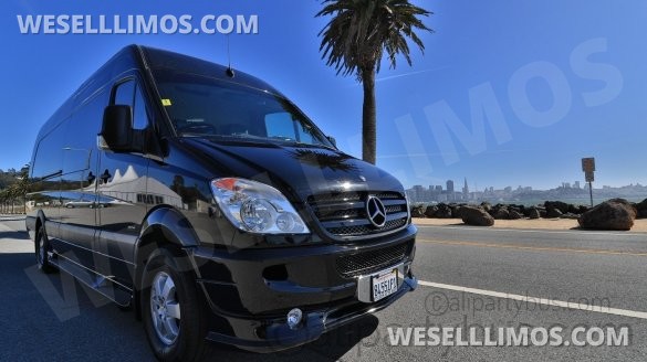 2012 Mercedes-Benz 2500 EXT Sprinter for Sale in Oakland, CA - Photo 2