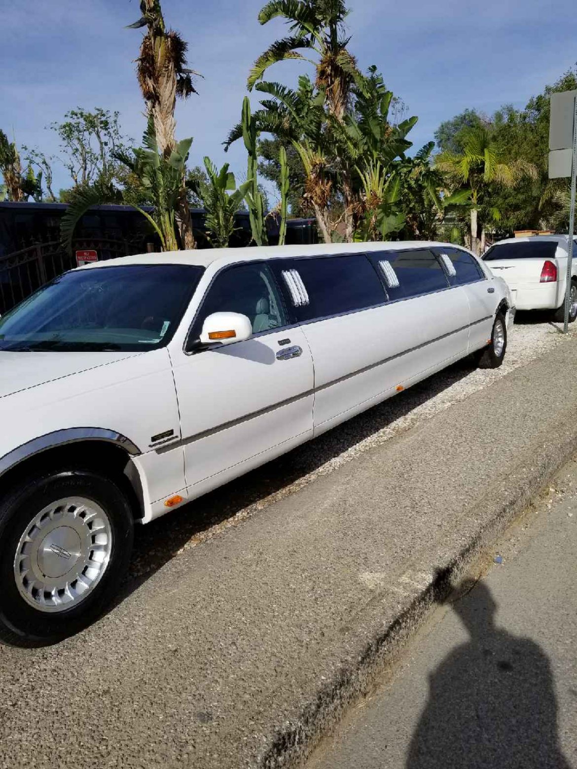 Limousine for Sale in Los Angeles, CA - Photo 10