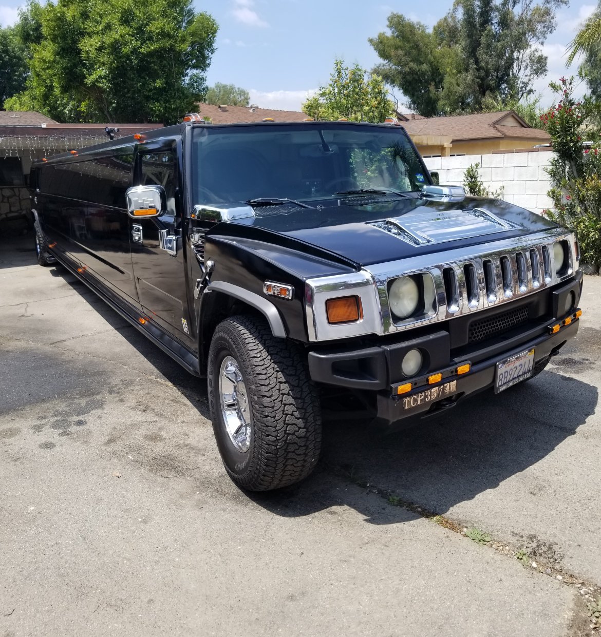 SUV Stretch for Sale in Los Angeles, CA - Photo 15