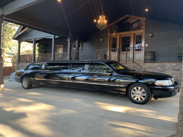 2004 Lincoln Krystal Limousine for Sale in Big Bear Lake, CA - Main Photo