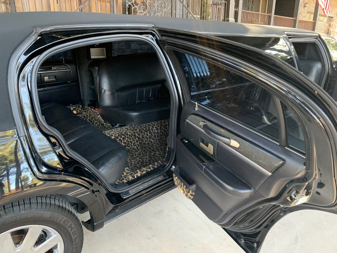 Limousine for Sale in Big Bear Lake, CA - Photo 26
