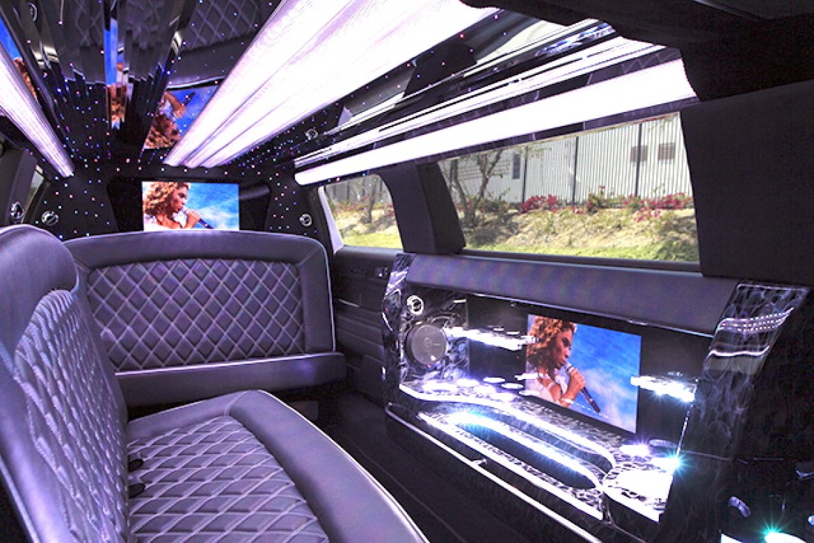 Limousine for sale: 2017 Lincoln MKT 120&quot; by Tiffany Coach