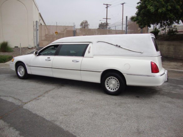 2002 Lincoln Hearse Funeral for Sale in CARSON, CA - Photo 3
